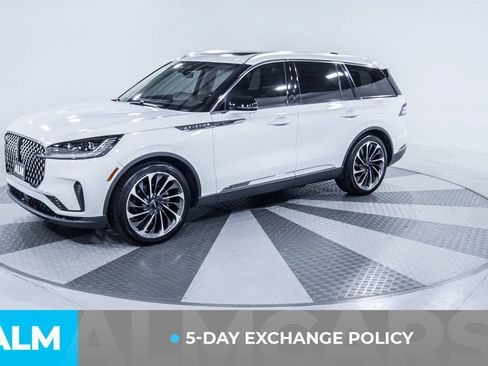 Used 2025 Lincoln Aviator Reserve w/ Equipment Group 201A AWD/4WD image 3