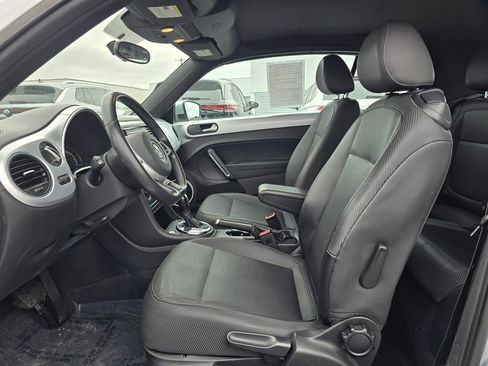 Used 2013 Volkswagen Beetle 2.5 50's Edition image 19