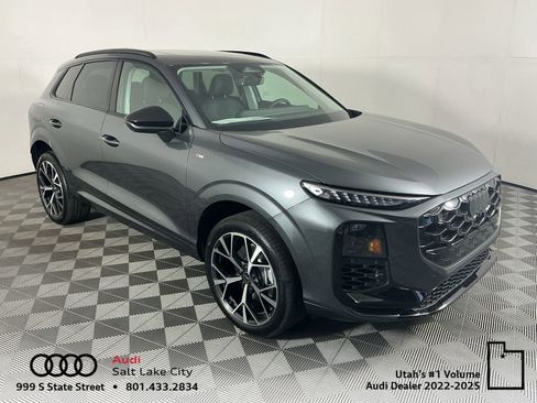 New 2026 Audi Q3 quattro 2.0T image 1