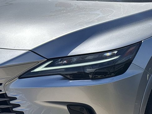 Used 2025 Lexus RX 350 Premium image 6