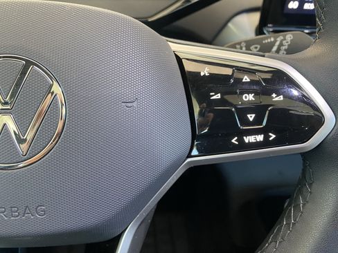 Used 2023 Volkswagen ID.4 Pro S AWD/4WD image 7