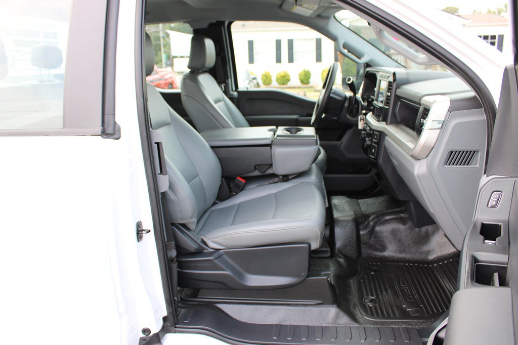 Used 2024 Ford F250 XL w/ XL Chrome Package RWD image 23
