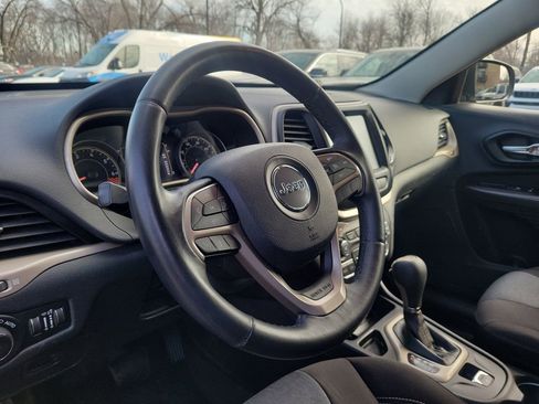 Used 2014 Jeep Cherokee Latitude image 16