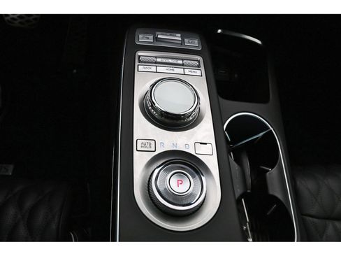 Used 2023 Genesis GV70 3.5T Sport w/ Sport Prestige Package AWD/4WD image 28