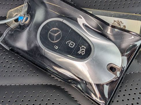 Certified 2023 Mercedes-Benz EQS 580 4MATIC Sedan image 36