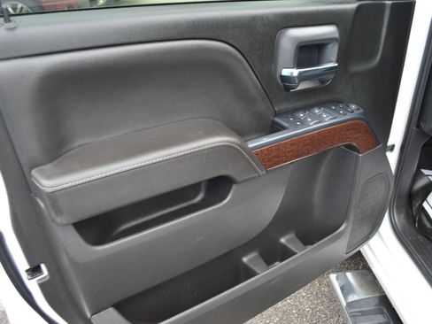 Used 2018 GMC Sierra 1500 SLE AWD/4WD image 16