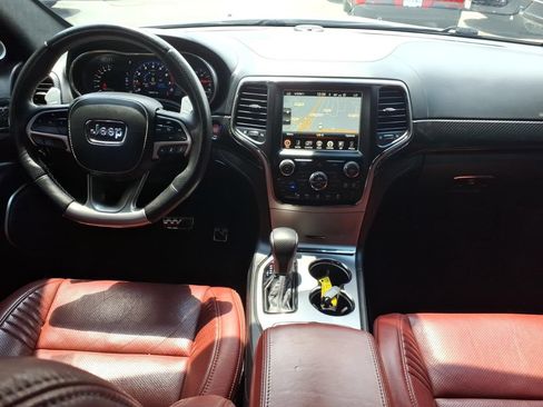 Used 2017 Jeep Grand Cherokee SRT AWD/4WD image 16