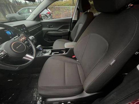 Used 2025 Hyundai Kona SEL image 27