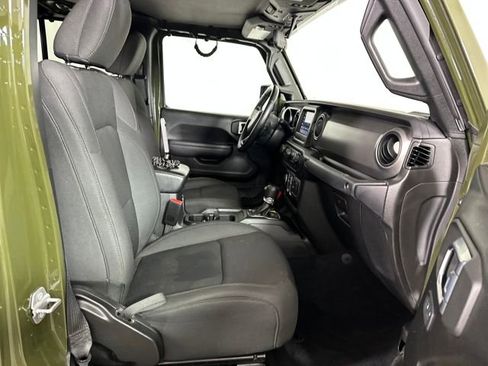 Used 2022 Jeep Gladiator Sport image 28