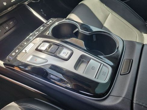 Certified 2022 Hyundai Tucson Limited AWD/4WD image 15