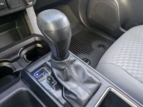 Used 2022 Toyota Tacoma SR image 15