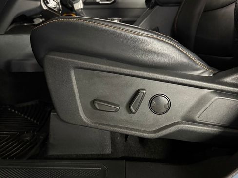 Used 2023 Ford Bronco Badlands AWD/4WD image 16