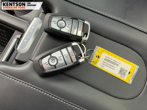 Used 2025 Ford Expedition Max Platinum w/ Stealth Appearance Package image 47