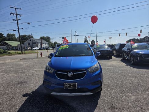 Used 2017 Buick Encore Preferred AWD/4WD image 2