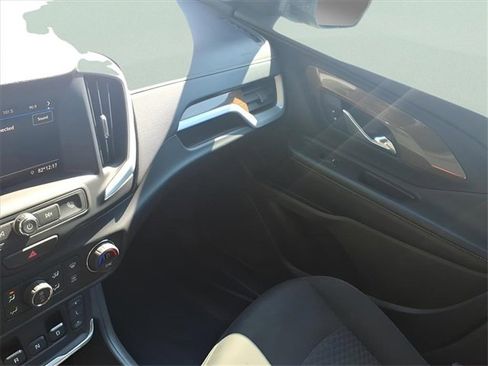 Used 2020 GMC Terrain SLE w/ Driver Convenience Package image 21