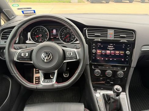 Used 2019 Volkswagen GTI Autobahn image 10