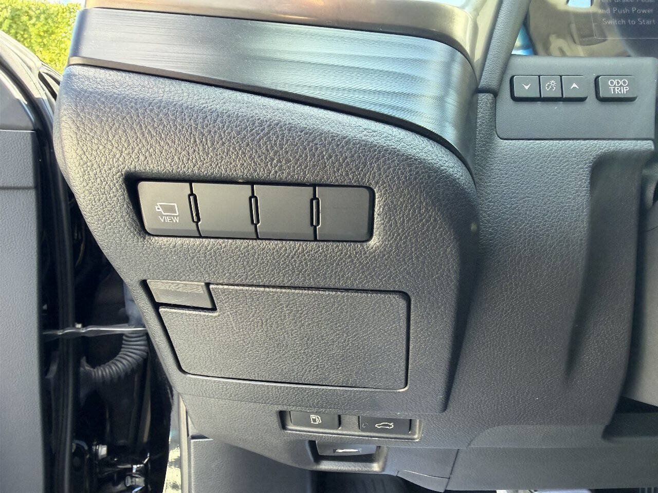 Used 2019 Lexus ES 300h w/ Accessory Package 2 FWD image 22