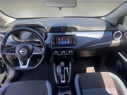 Used 2025 Nissan Versa SV FWD image 18