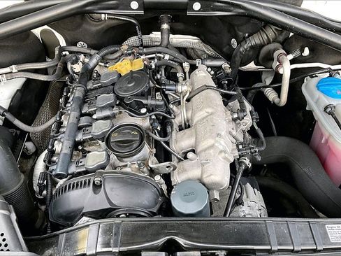 Used 2015 Audi Q5 2.0T Premium Plus w/ Technology Package image 28