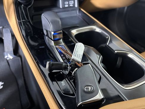 Used 2024 Lexus NX 250 FWD w/ Cold Area Package image 22