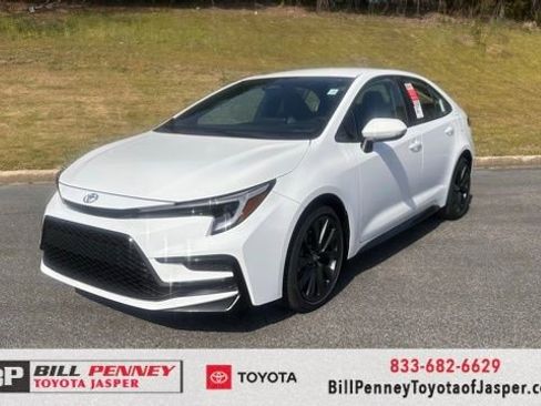 New 2026 Toyota Corolla SE image 1