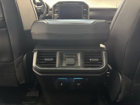 Used 2022 Ford F150 Lariat w/ Equipment Group 502A High image 29