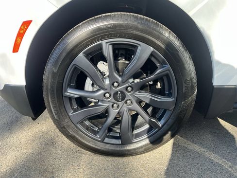 Used 2024 Chevrolet Equinox RS FWD image 31