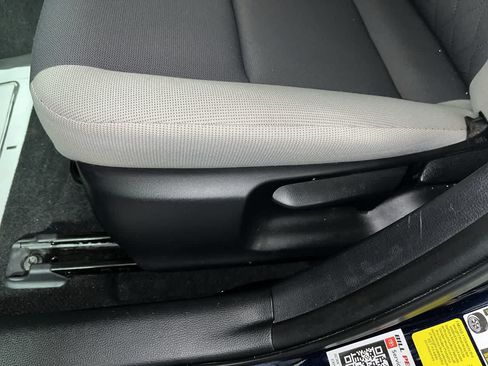 Used 2024 Toyota Corolla LE FWD image 14