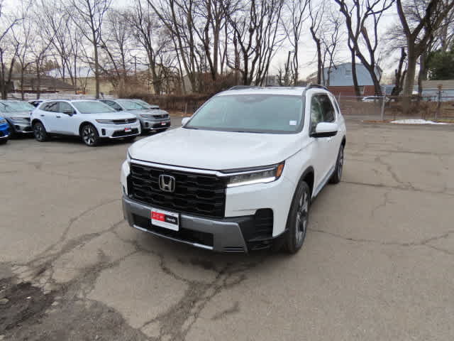 New 2026 Honda Pilot Touring image 1