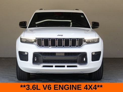 Used 2022 Jeep Grand Cherokee L Overland w/ Luxury Tech Group IV AWD/4WD image 4