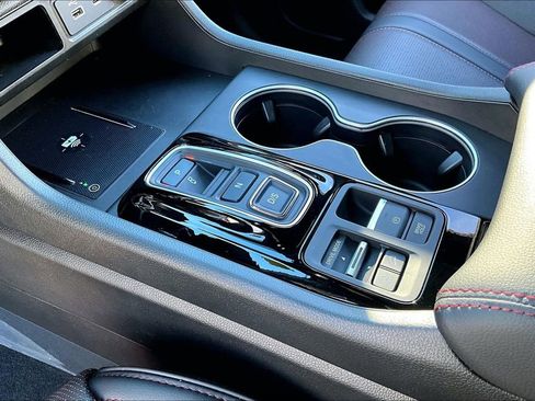 Used 2025 Honda Pilot Black Edition image 15