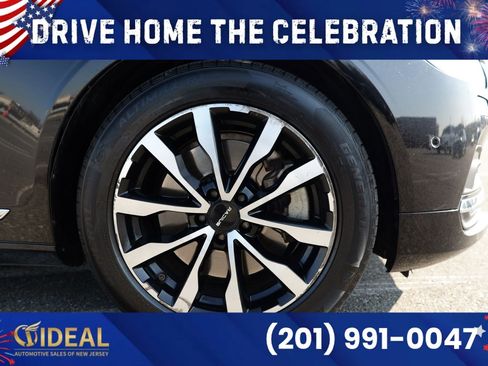 Used 2023 Volvo S90 B6 Plus AWD/4WD image 11