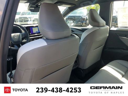 New 2025 Toyota Camry SE w/ Convenience Package FWD image 21