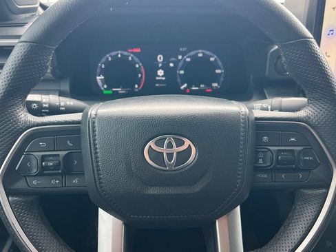 Used 2025 Toyota Tacoma 4x4 Double Cab Hybrid image 23