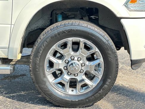 Used 2018 RAM 2500 Limited AWD/4WD image 30