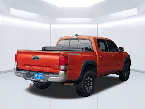Used 2016 Toyota Tacoma TRD Off-Road w/ Towing Package AWD/4WD image 6