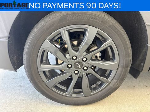 Used 2022 Chevrolet Equinox RS w/ RS Leather Package AWD/4WD image 43