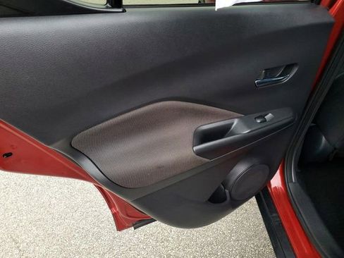 Used 2020 Nissan Kicks SV image 12