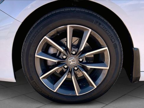 Used 2021 Honda Accord EX-L image 9