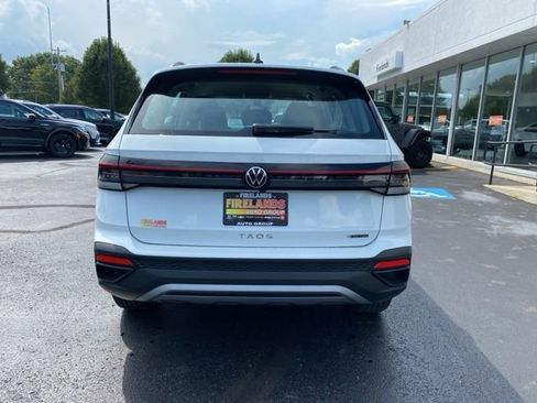 New 2025 Volkswagen Taos S image 10