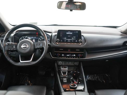 Used 2023 Nissan Rogue SV w/ SV Premium B Package AWD/4WD image 16