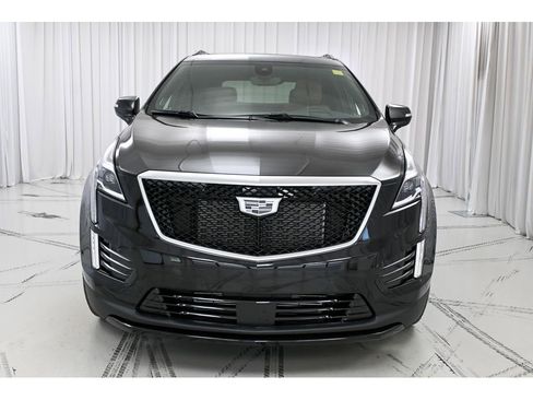 New 2026 Cadillac XT5 Sportv w/ LPO, Onyx Lite Package image 3
