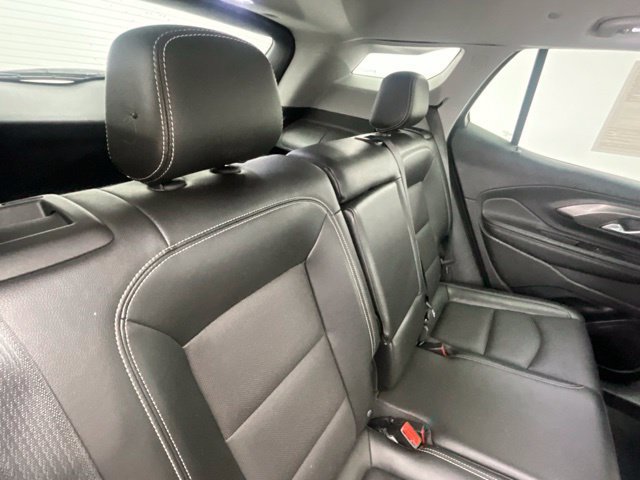 Used 2024 GMC Terrain SLT AWD/4WD image 15