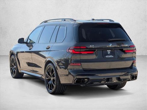 New 2026 BMW X7 M60i image 9