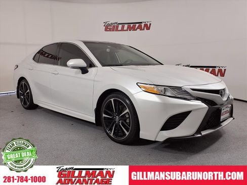 Used 2020 Toyota Camry XSE image 1