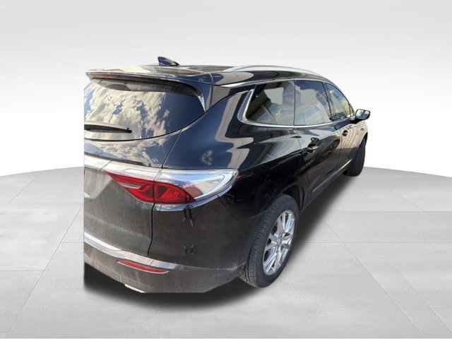 Used 2023 Buick Enclave Premium AWD/4WD image 4