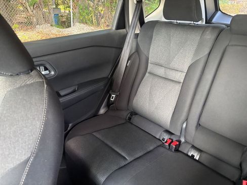 Used 2025 Nissan Rogue SV FWD image 41
