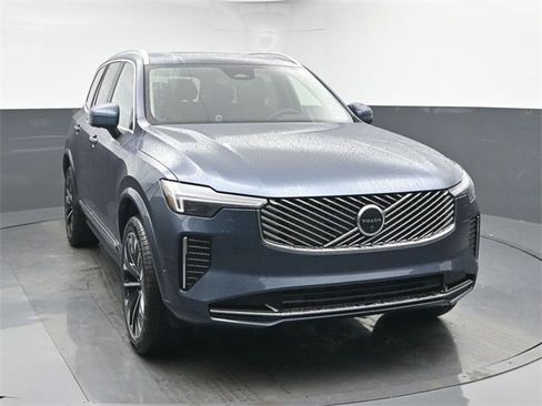 New 2026 Volvo XC90 B6 Plus w/ Protection Package Premier image 2