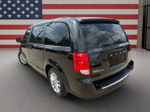 Used 2019 Dodge Grand Caravan SXT FWD image 5