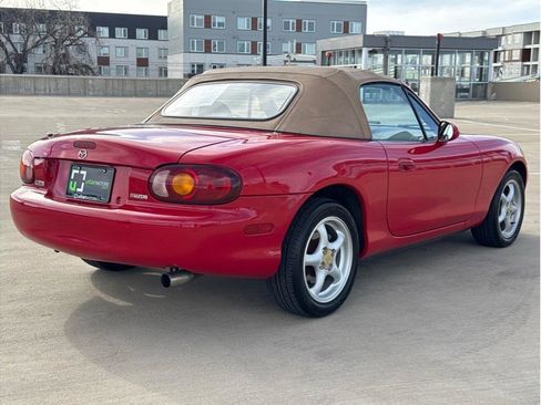 Used 1999 MAZDA MX-5 Miata image 8